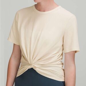 52. MSRP$54 Lululemon Crescent Tee White Opal Size 10